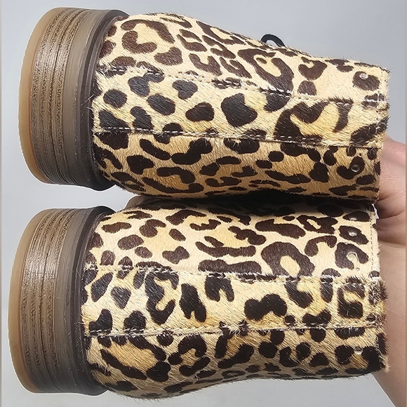 Hush Puppies Women's Leather Bailey  Leopard Print Chukka Ankle Booties Size 10W - Picture 9 of 15